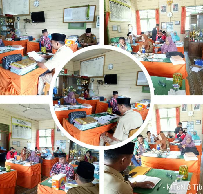Rapat Perdana MTsN 3 Tanjab Barat Awal Tahun Pelajaran Baru