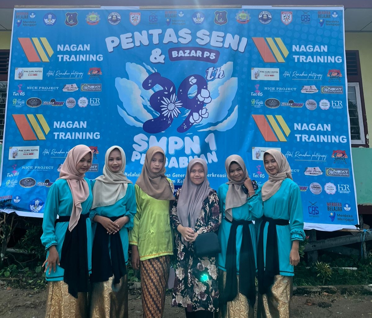MTsN 3 Tanjab Barat Juara Umum Lomba P5RA Tingkat SMP/MTs