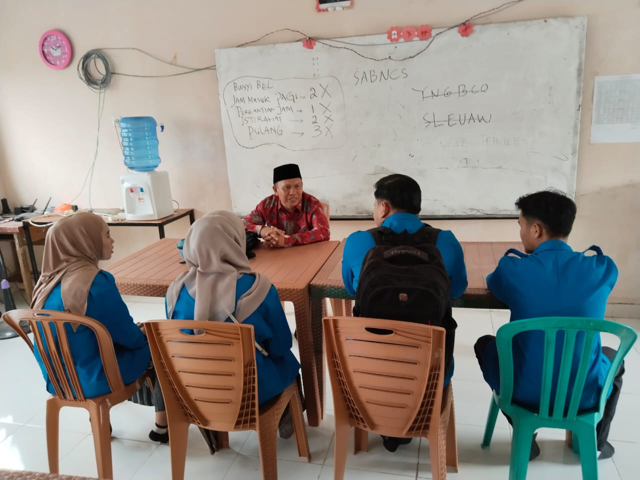 Mahasiswa Kukerta IAI An-Nadwah Kuala Tungkal Laksanakan Program di MTsN 3 Tanjab Barat