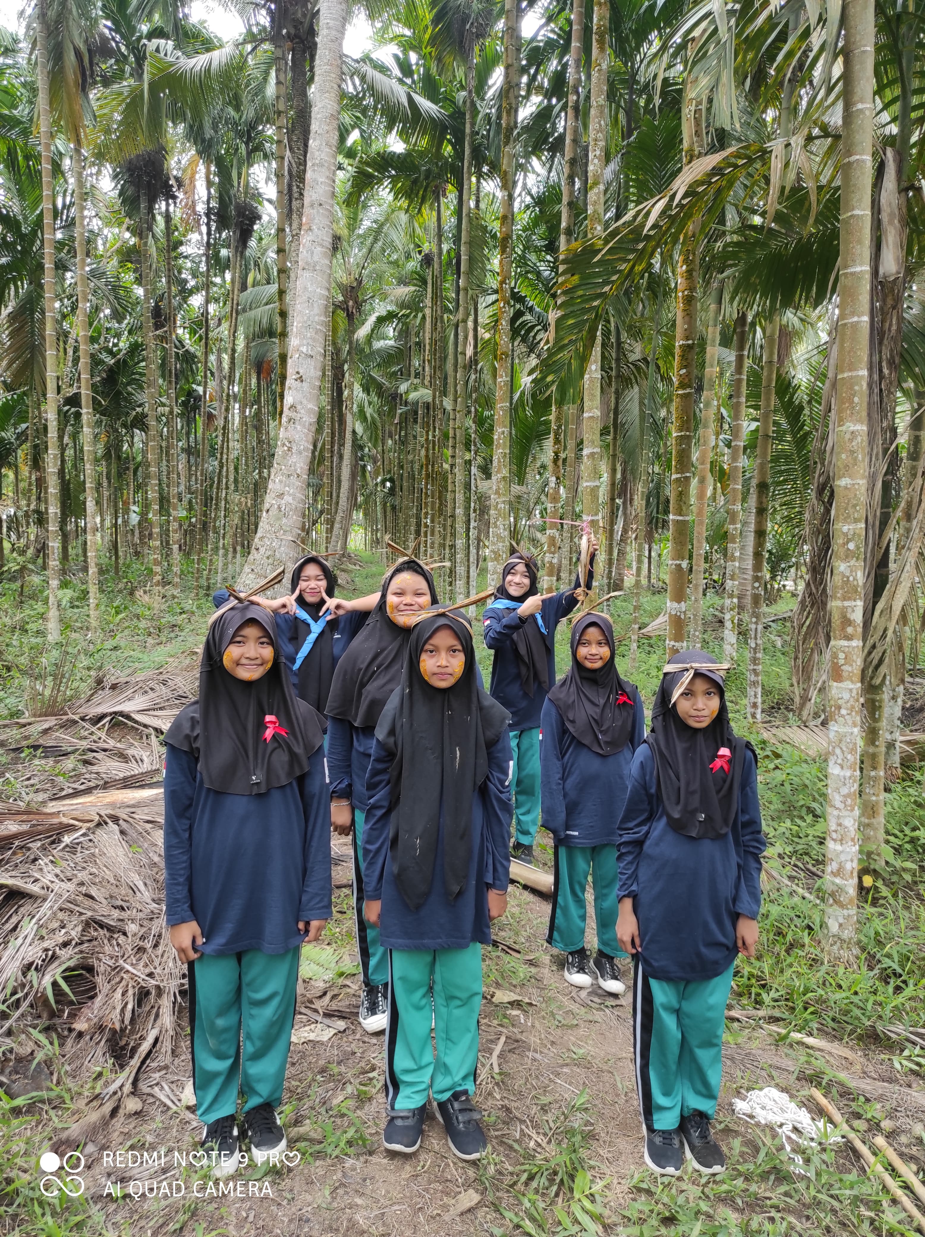 PMR Madya MTsN 3 Tanjab Barat Gelar Jelajah Alam, Asah Keterampilan dan Kepedulian