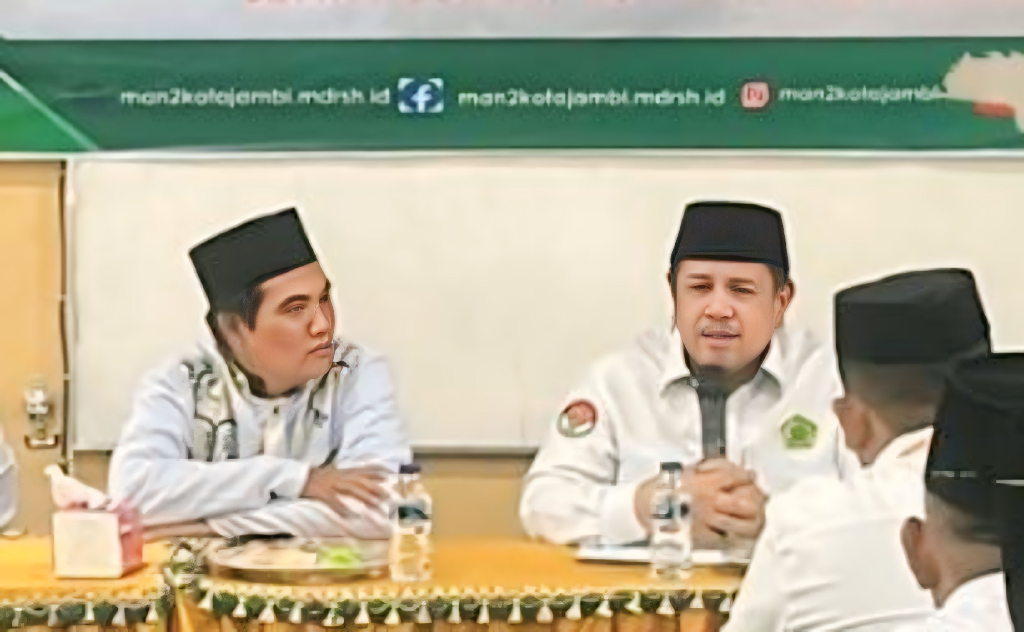 MAN 2 Kota Jambi Kenalkan Cara Cepat Baca Kitab Kuning Metode Amtsilati Via Zoom Meeting 