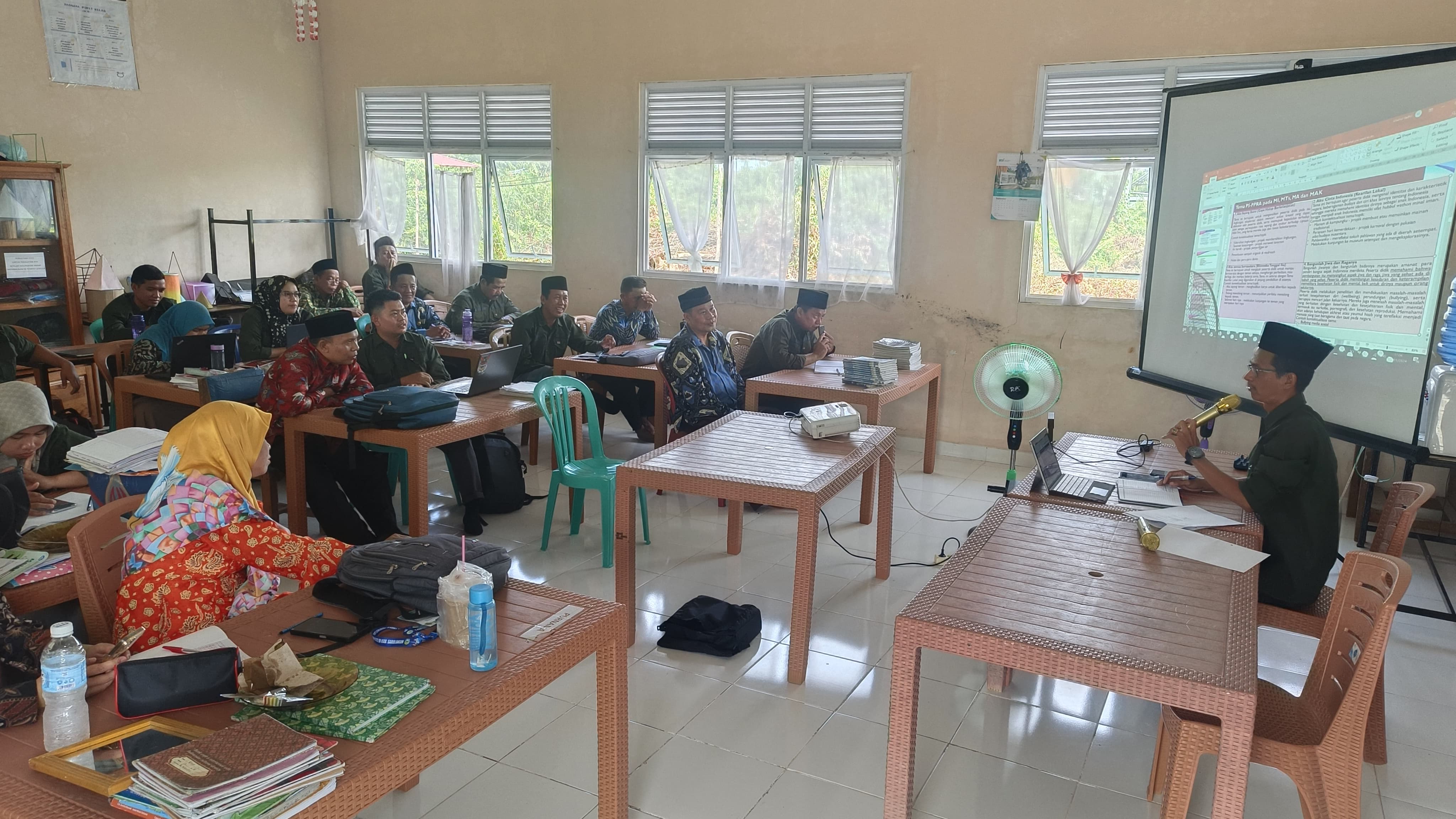 MTsN 3 Tanjab Barat Rapat P5RA